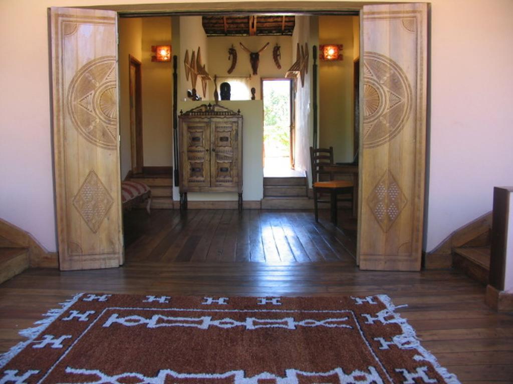 Le Zahir Lodge Ambatoloaka  Extérieur photo