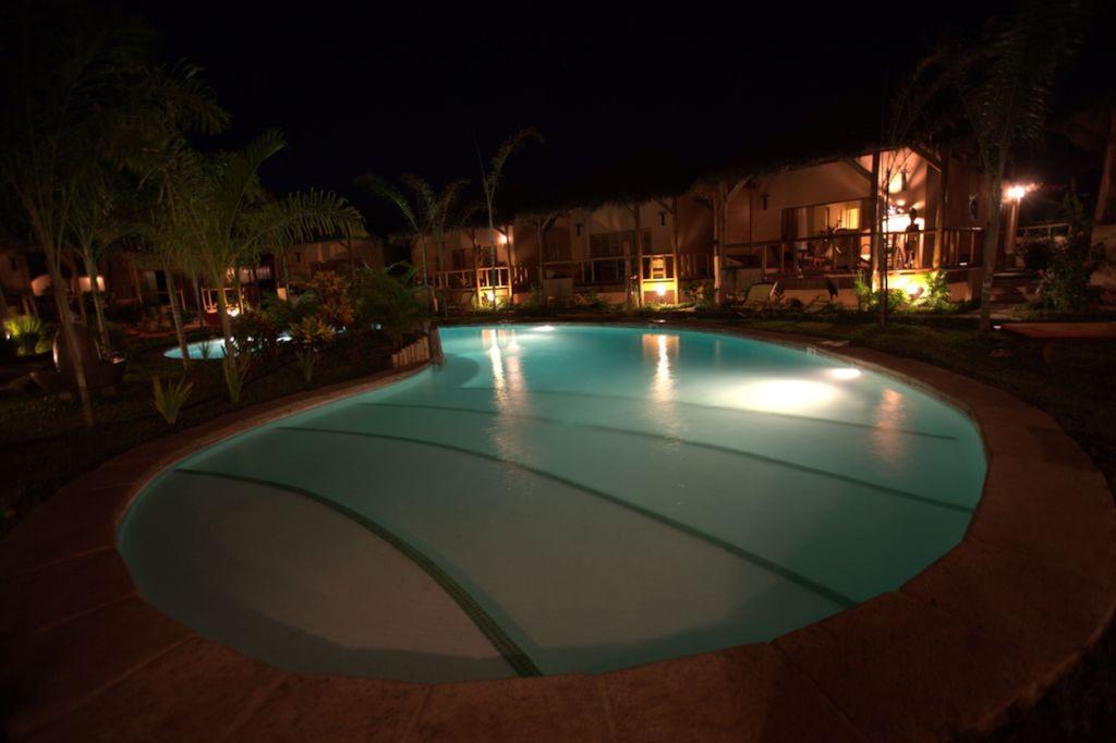 Le Zahir Lodge Ambatoloaka  Extérieur photo